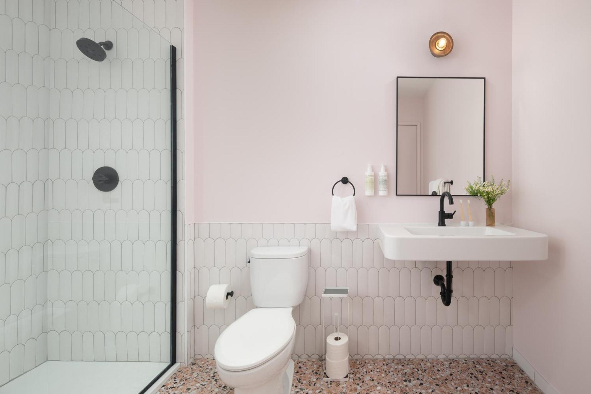 The Neighborhood Hotel Little Italy Chicago Bagian luar foto